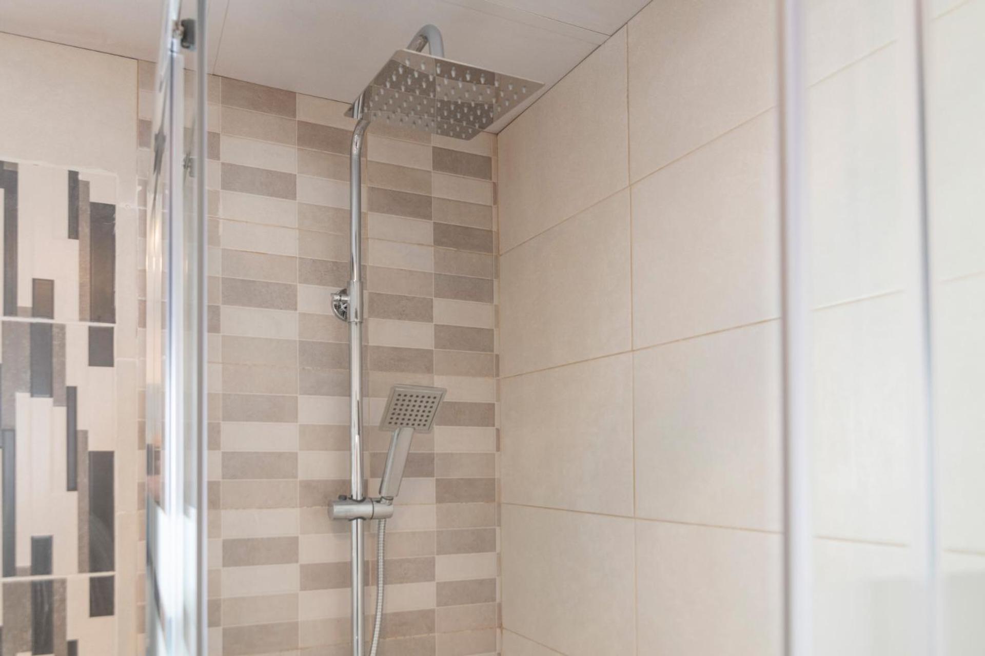 Beetroot, Jedes Zimmer Verfuegt Ueber Smart Tv , Eigenes Bad Mit Regendusche Und Balkon Llucmajor  Exteriör bild