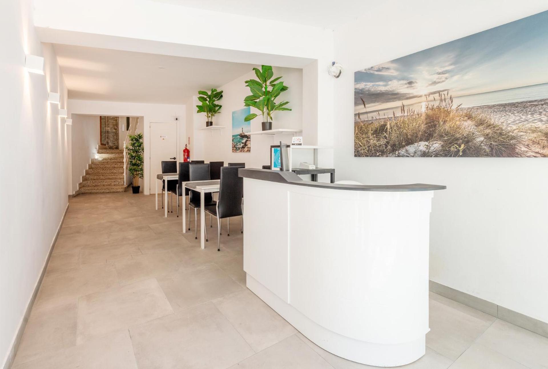 Beetroot, Jedes Zimmer Verfuegt Ueber Smart Tv , Eigenes Bad Mit Regendusche Und Balkon Llucmajor  Exteriör bild